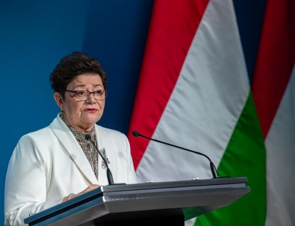 Országos tisztifőorvos: az oltásnál továbbra is előnyt élveznek az egészségügyi dolgozók