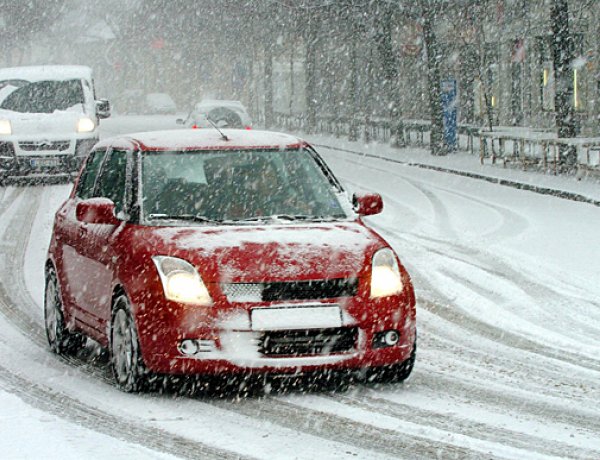 A téli közlekedés veszélyei – Mindig tiszta, letakarított autóval induljunk útnak