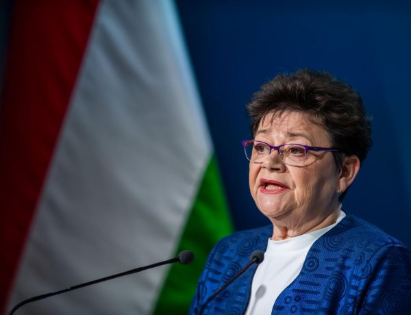 Országos tisztifőorvos: továbblépünk, növeljük az oltás intenzitását az idősotthonokban