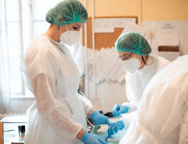 Minden jel arra utal, hogy végre felpöröghet az oltási kampány