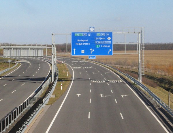 Van autópálya matricája? Fontos határidőre figyelmeztettek  