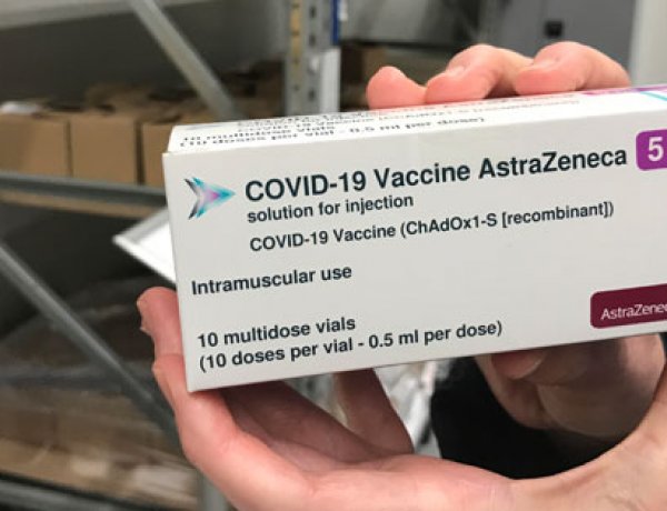 Megérkezett az AstraZeneca vakcinaszállítmánya Magyarországra