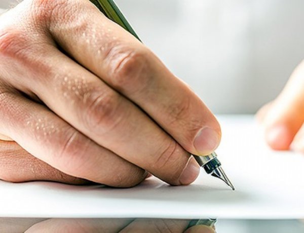 „Élettörténetek Nyíregyházán" - pályázat nyugdíjas korúak számára