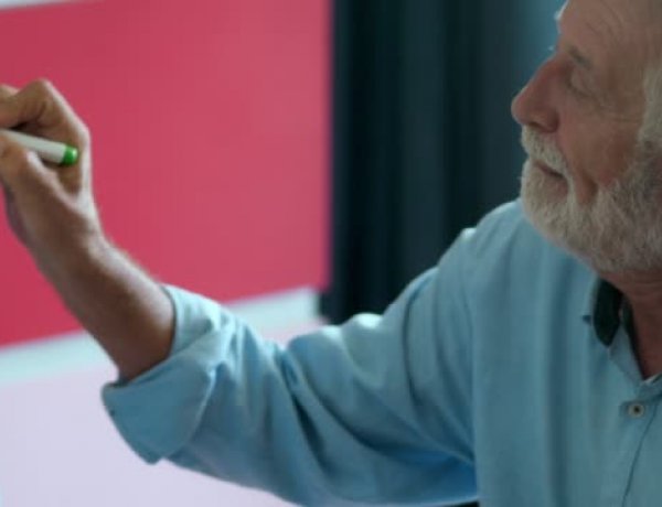 Meséld el nekem! – Ismét alkotói pályázatot hirdetett az Idősügyi Tanács