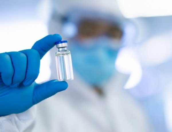 Terjed a brit vírusvariáns, de a vakcinák védenek ellene     