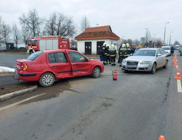Baleset a Törzs utcán: egy személy megsérült                      