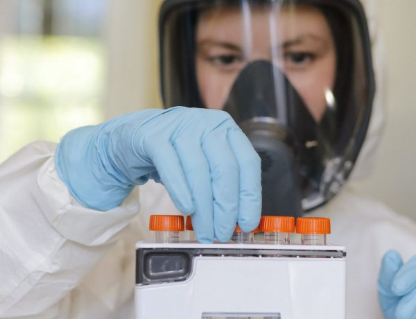 Már Oroszország harmadik saját fejlesztésű vakcinája is készen áll