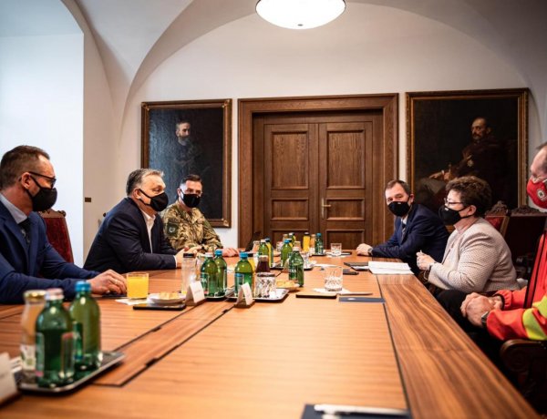 Orbán Viktor: könnyítésről egyelőre nem lehet beszélni        