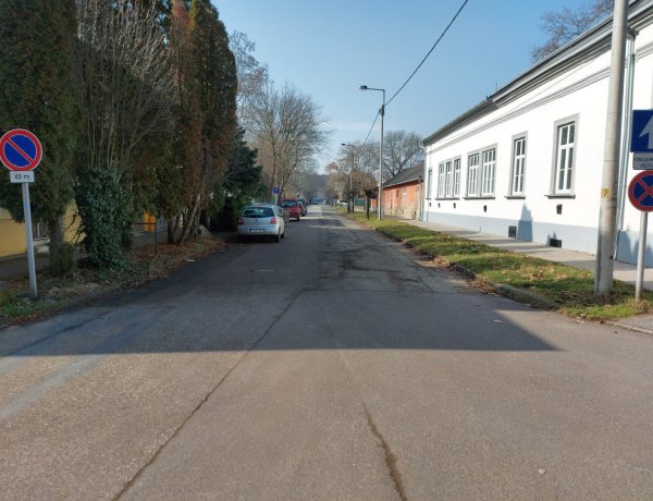 Közlekedők figyelem – Változik a parkolás rendje a Malom utcán