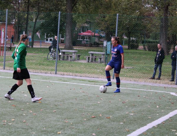 Három meccs, 9 gól - Nagy Panna mesterhármasával nyert a Szpari