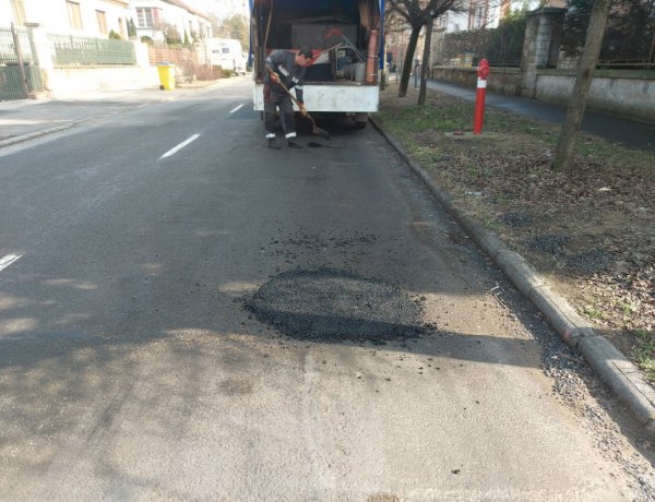 Gőzerővel végzi a javítási munkákat a Magyar Közút          