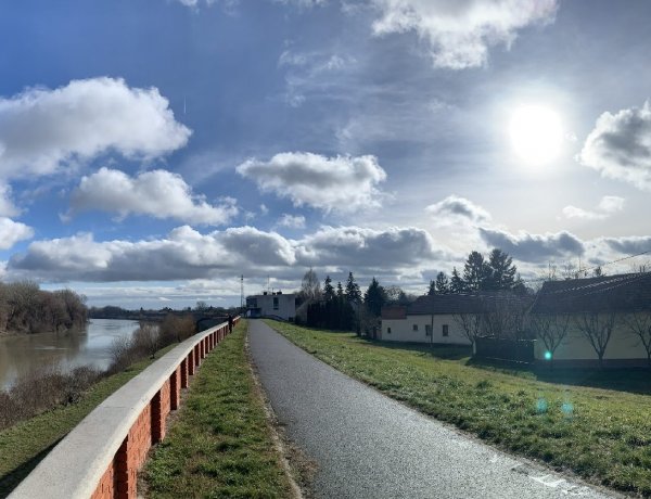 Egyelőre még velünk marad a napsütés                            