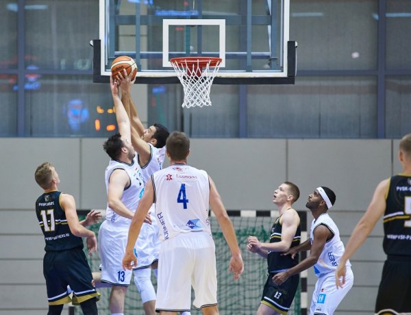 Veretlenek 2021-ben - A Pécs ellen is nyert a Hübner Nyíregyháza BS