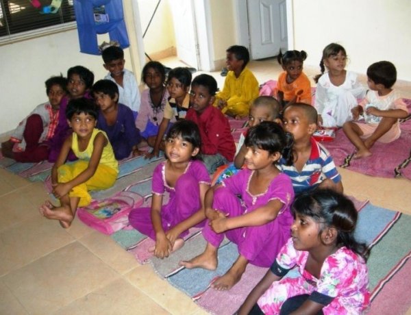 Példátlan összefogás a Szent Imrében – ezúttal pakisztáni társaikat segítették