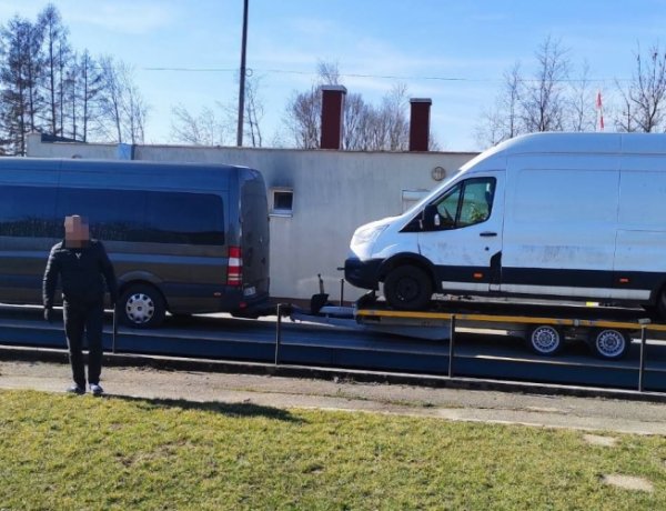 Túlsúllyal közlekedett az M3-as autópályán                   