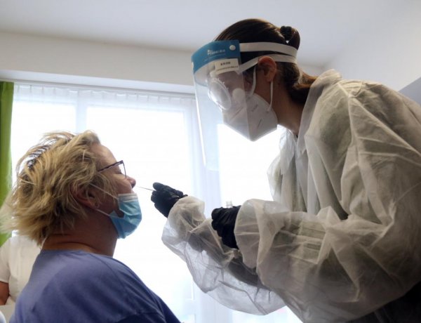 ITM: továbbra is segítik a járvány elleni védekezést az orvostanhallgatók