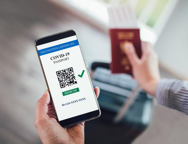 Nyárra életbe léphet a zöld útlevél, hogy megkönnyítse az Európai Unión belüli közlekedést