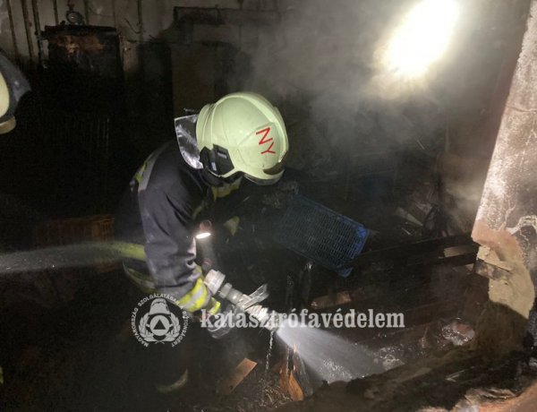 Lakóház alatti pince égett teljes terjedelmében kedden, a nyíregyházi Tujafa utcában