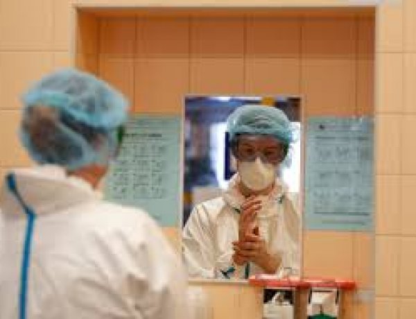 Kórházi főigazgatóság: egészségügyi tanuló és végzettségű önkéntesek jelentkezését várják