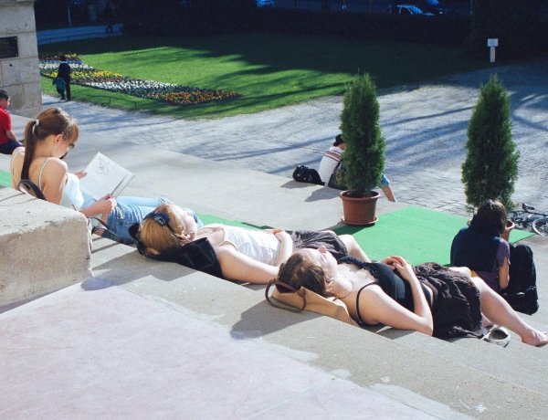 Több D-vitamin kell a vírusfertőzötteknek, új ajánlás készül erre Magyarországon