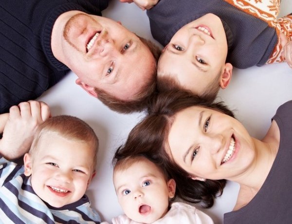 Húsvét előtt megkapják az előre hozott családtámogatásokat a gyermekes családok