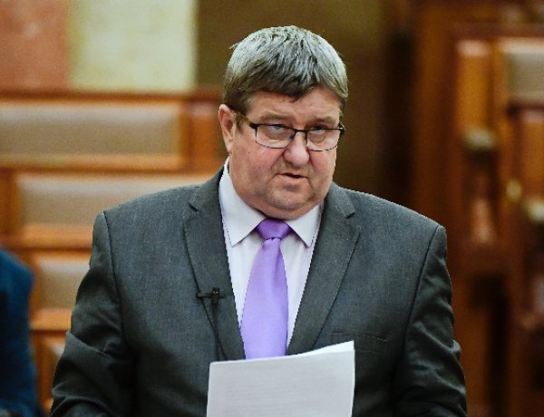 A koronavírus eltűnhet, de az adó 1+1 százalék marad        