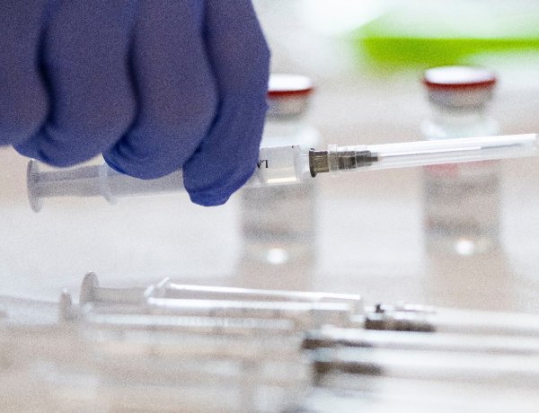 Már az első napon több ezer kismama kapott védettséget           