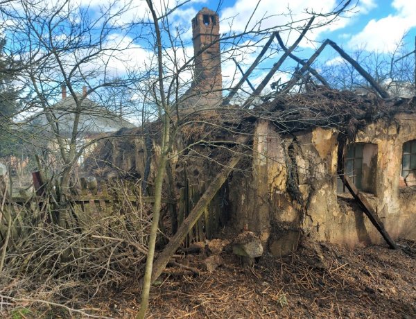 Lakatlan, száz négyzetméteres ingatlan lángolt Nagycserkesz külterületén