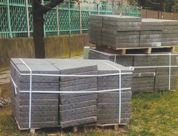 Idén is lehet igényelni járdalapot a NYÍRVV-tõl - Bárki élhet a lehetőséggel