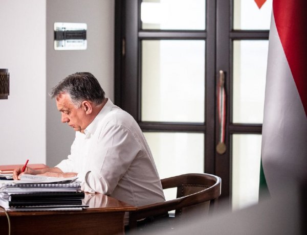 Orbán Viktor: Holnaptól nyitnak az üzletek és újraindulnak a szolgáltatások