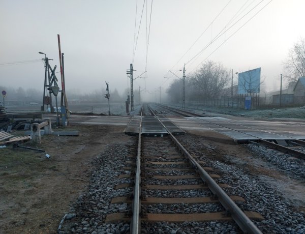 Befejeződött a Tokaji úti vasúti átjárónál a törött sínpár javítása