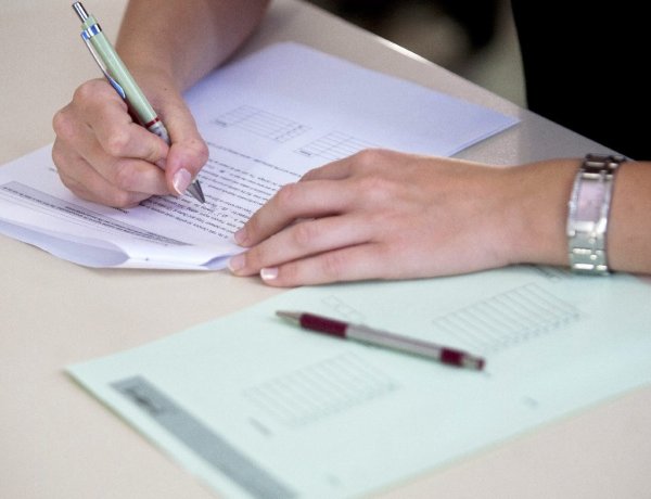 Oktatási Hivatal: kevesebben nyelvvizsgáztak tavaly               