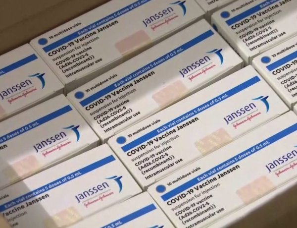 Megérkezett Magyarországra az új, egyadagos Janssen vakcina       