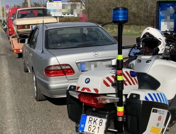 Kiszűrték a forgalomból a motoros rendőrök Nyíregyházán        