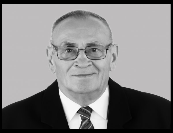 Gyebrószki János nekrológ                                                 