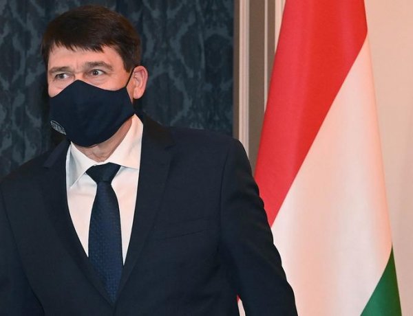 Alapítványt hoz létre Áder János a koronavírus miatt árván marad gyermekek megsegítésére