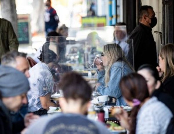 Nagy forgalom várható az újranyitó teraszokon                               