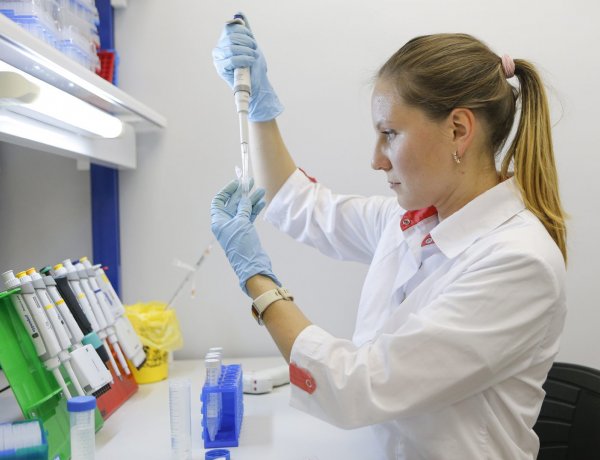 A poszt-Covid tüneteinek enyhítésére is alkalmasak lehetnek a koronavírus elleni vakcinák