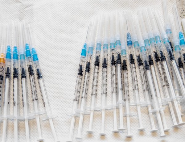 Újabb Pfizer szállítmány érkezett                                          