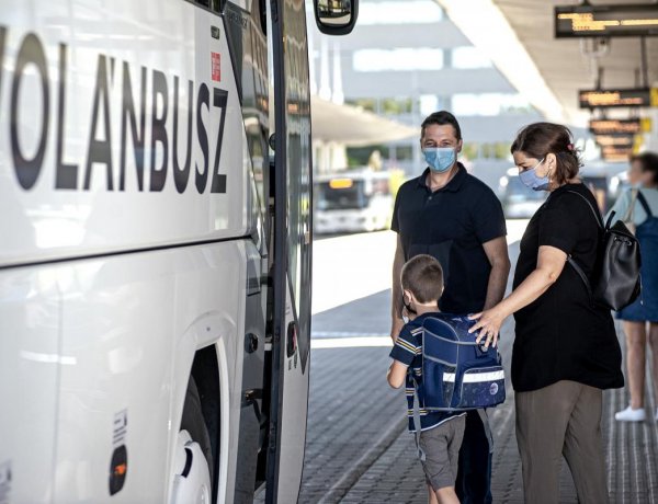 Volánbusz: május 1-jétől a visszaáll az első ajtós felszállási rend