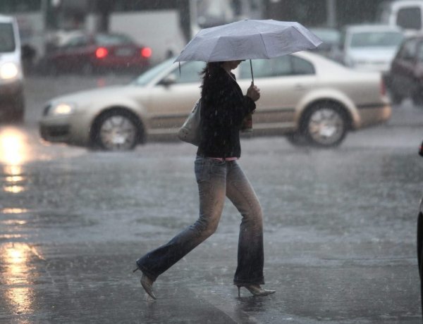 Ne hagyjuk otthon az esernyőt, délutántól bárhol leszakadhat az ég