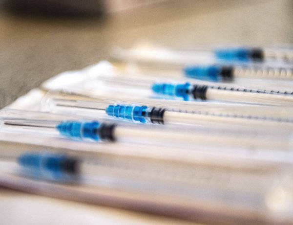 Már a 16-18 éves fiatalokat is lehet regisztrálni oltásra!  