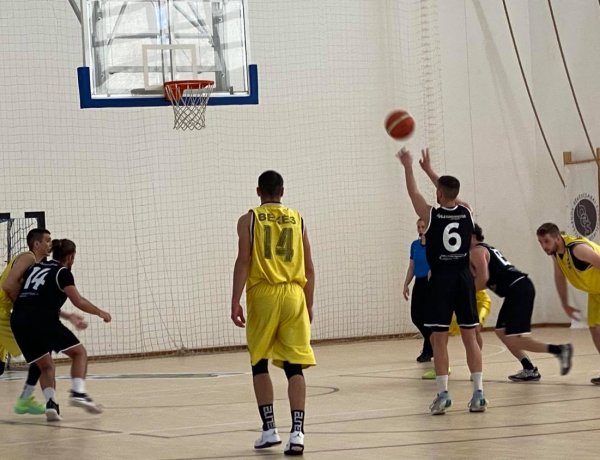 A Békés nyerte az NB-II-es kosármeccset - A NYÍKSE pedig nagyot hajrázott