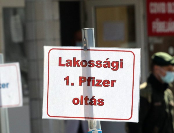 Igazolt a hiányzása annak a diáknak, akinek tanítási időre esik az oltása