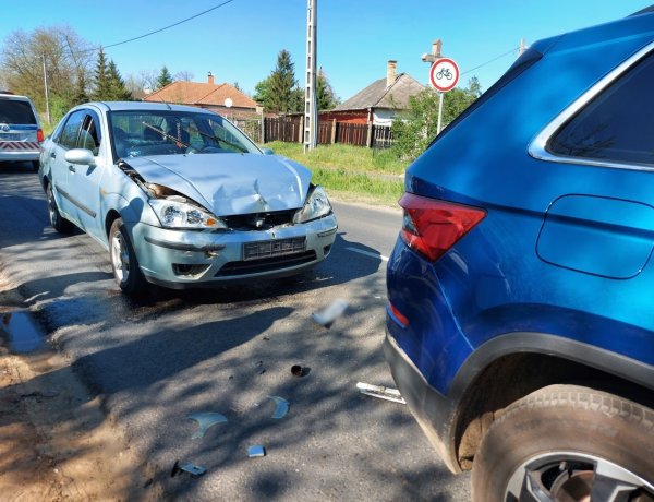 Ráfutásos baleset történt a Westsik Vilmos utcán, milliós az anyagi kár