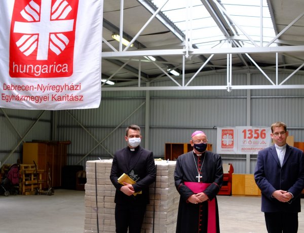 Új karitász központ Nyíregyházán – Palánki Ferenc megyés püspök áldotta meg az épületet