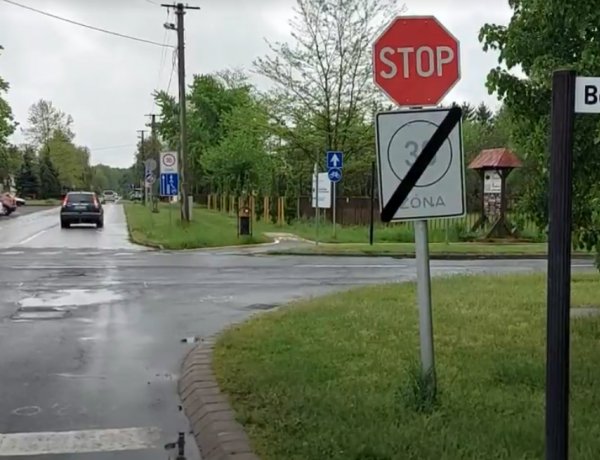 Két személygépkocsi ütközött a Berenát utcánál                   