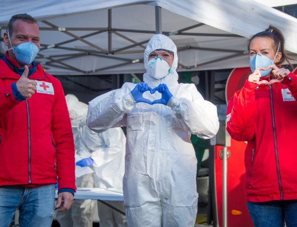 Emberiességgel a békéért – 140 éves a Magyar Vöröskereszt    