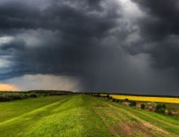 Országos Meteorológiai Szolgálat: a reggeli napsütést zivatarok követik
