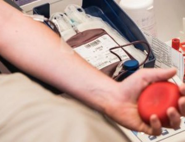 Várják a véradókat – Azok is lehetnek donorok, akik átestek a koronavírus-fertőzésen